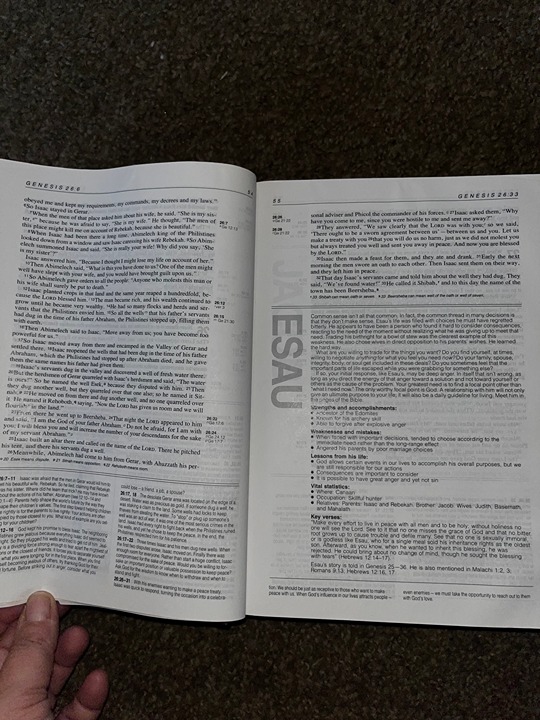 Life Application Study Bible 1997 NIV New International Version Tyndale HARDBACK - detail