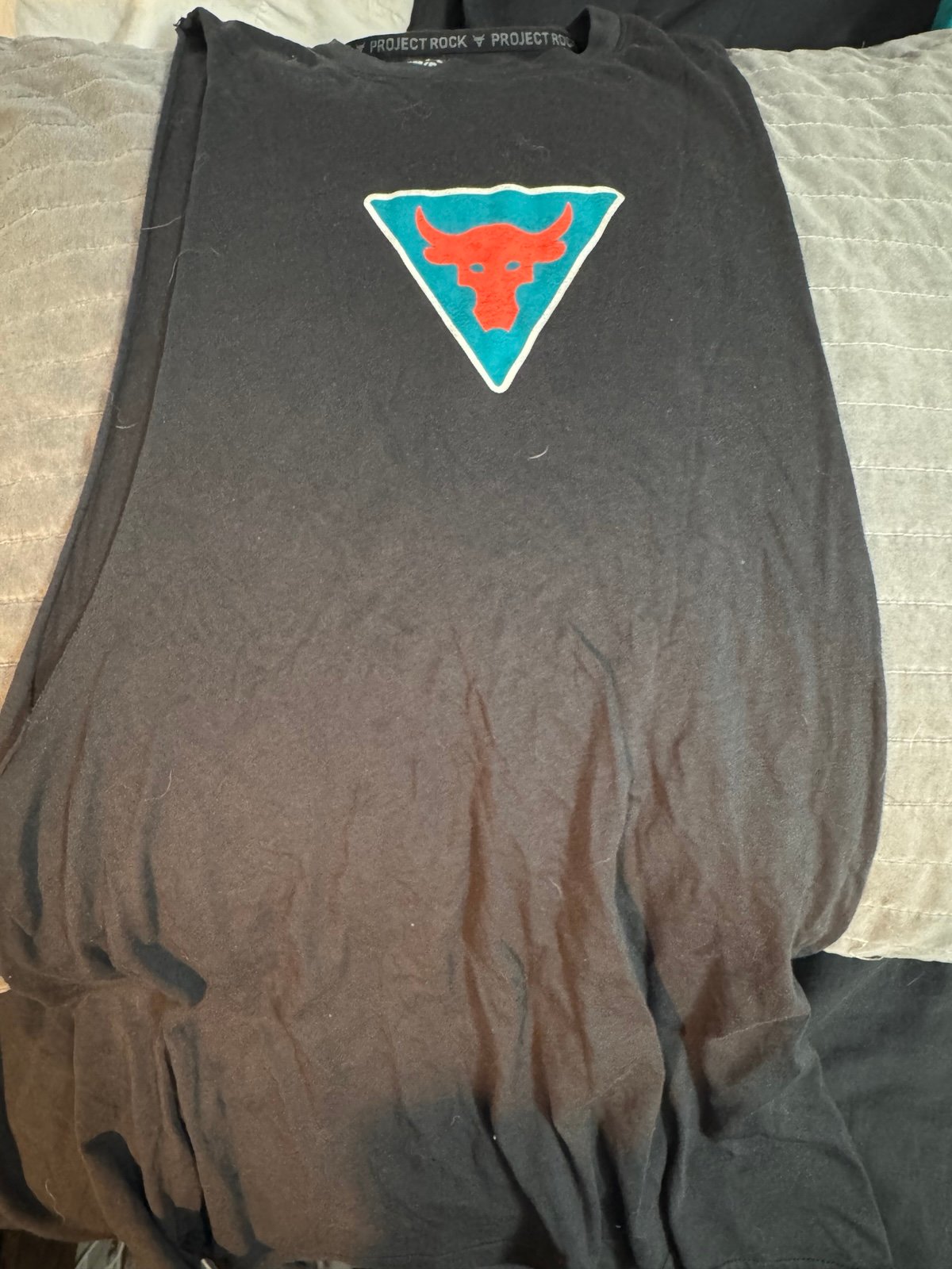 Bundle Project rock cut off tees