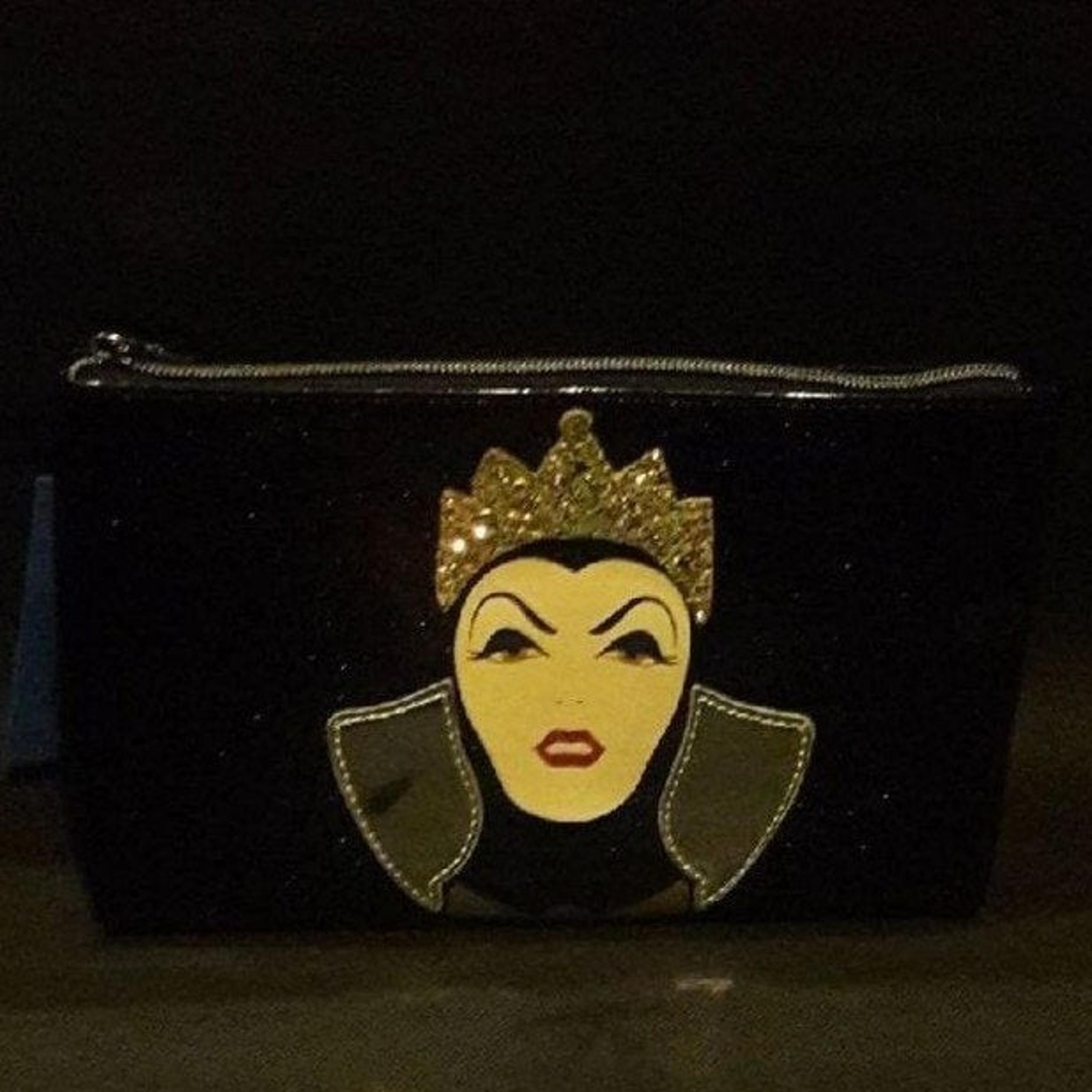 Danielle Nicole Disney Evil queen makeup bag