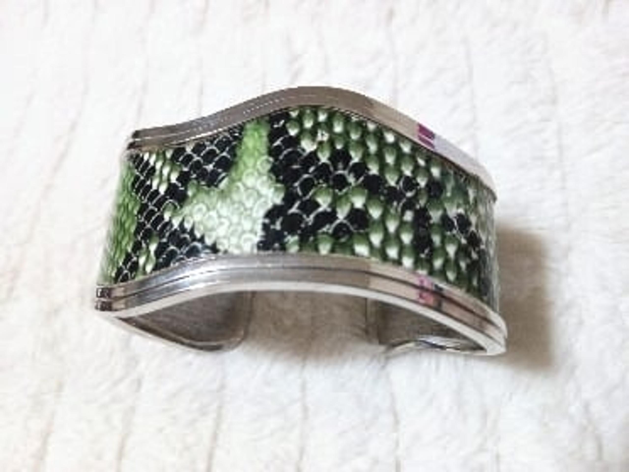 Green Snake Wave Bracelet