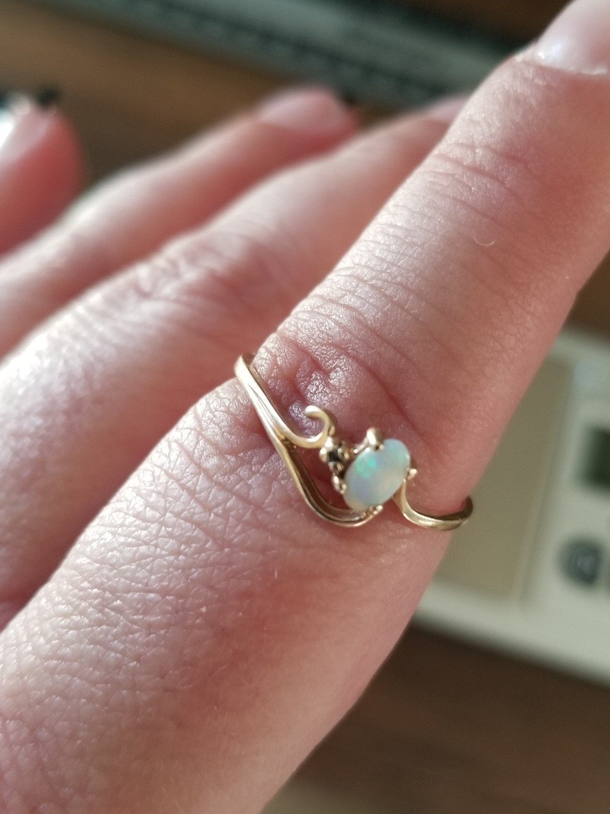 10K Gold Opal Ring