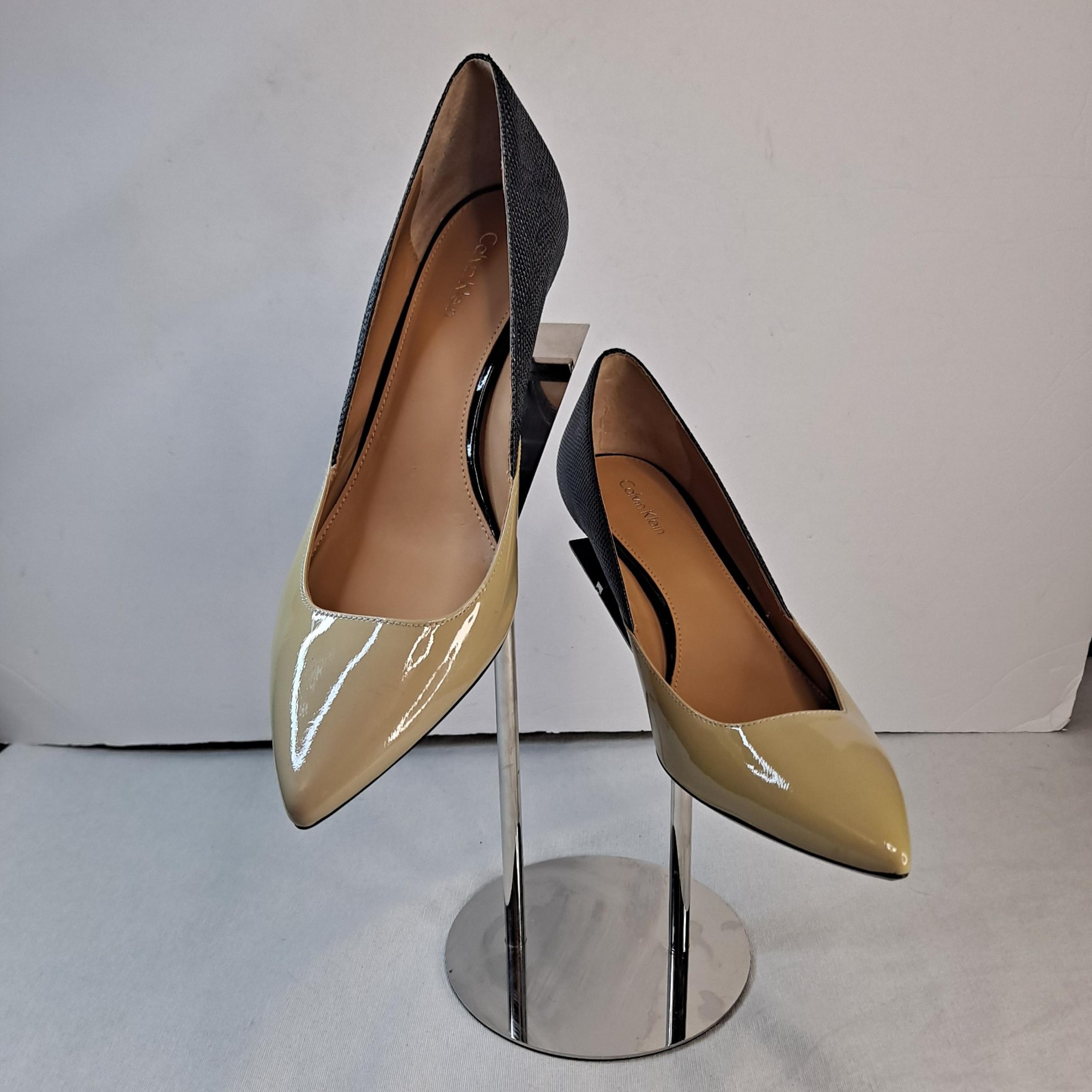Calvin Klein Patna Dress Pumps Women's 9 Pointed Toe Tan Patent Leather Black