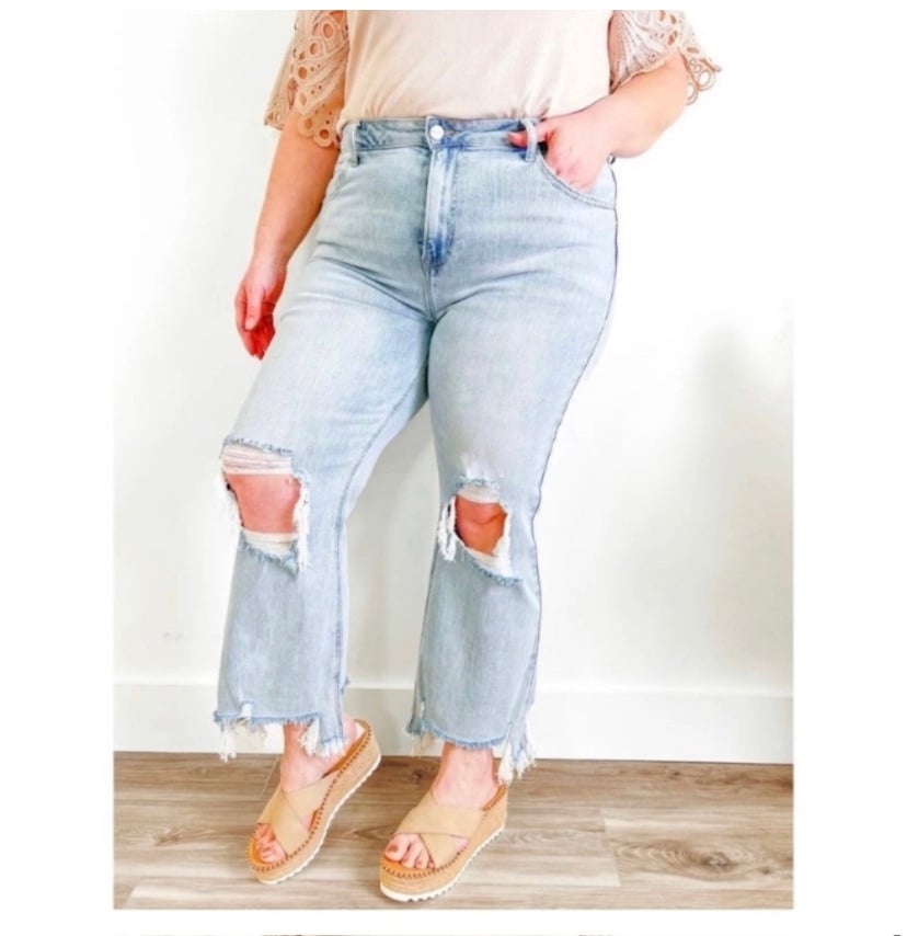 RISEN CROP FLARE JEANS 3X