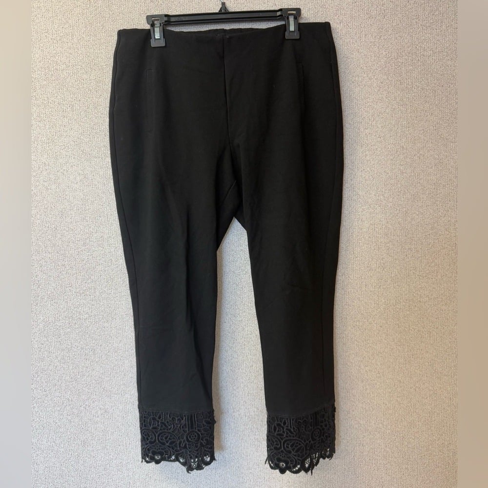 Chico's Women Size 2 (12) Brigitte Crochet Slim Ankle Pants Black