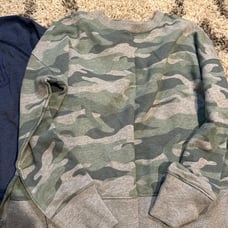 Women’s sweatshirt, size medium