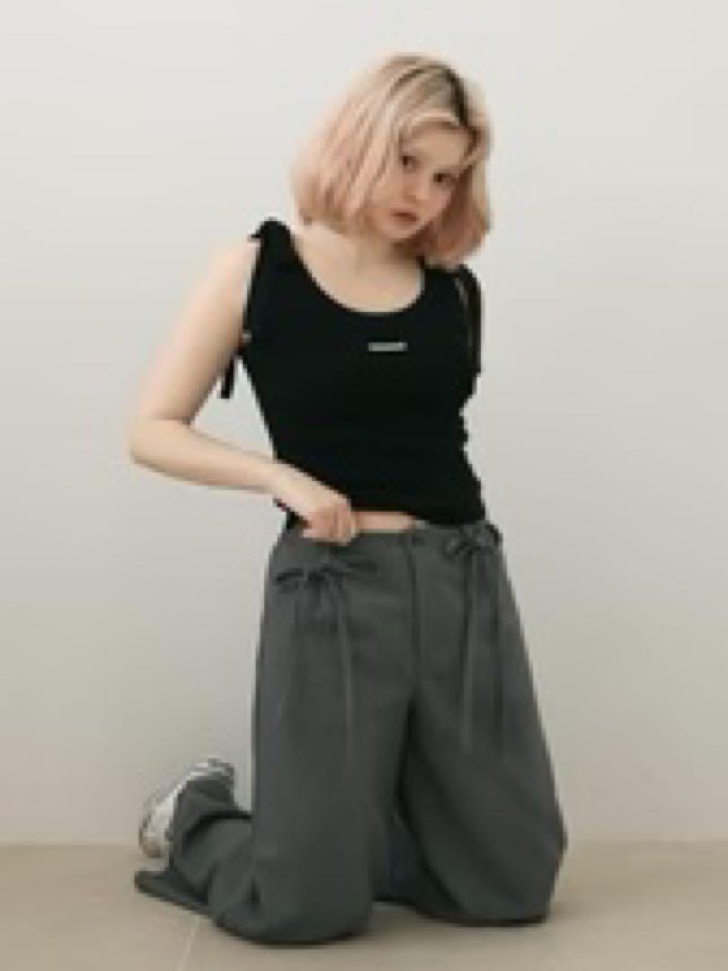 【限定特価】 新品 andmary black tops ribbon Avrill トップス