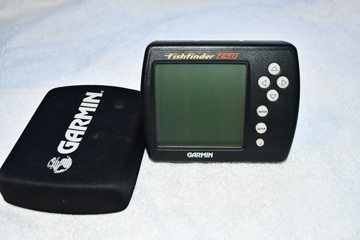 Garmin 240 Fish FInder Head Unit head unit only w5b5