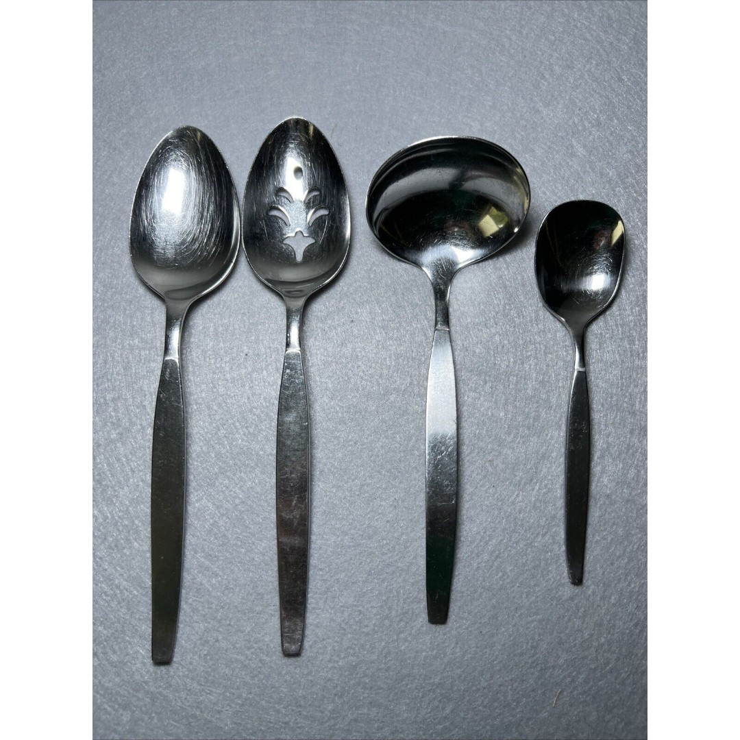 Oneida Community Frostfire Set Of 4 Serving Spoons and Ladle Stainless Steel