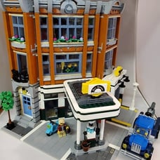 DIY Custom Corner Garage 10264 Building Bricks Set Model Kit Set City Blocks