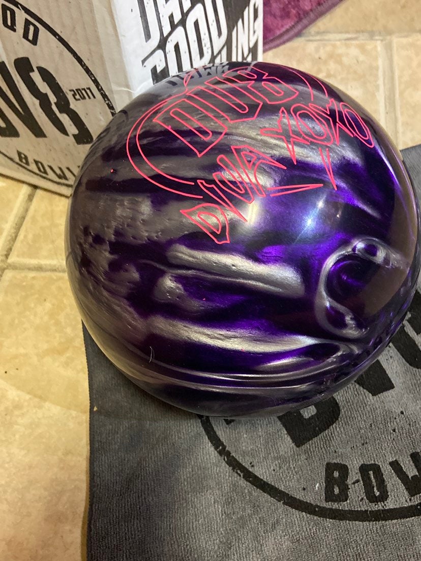 DV8 Diva Bowling Ball Brand New 16Lb