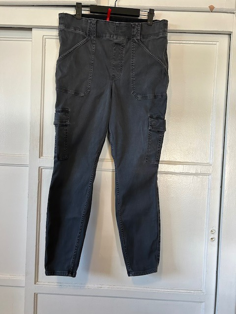Spanx Pull Up Twill Cargo Pants Women's Size XL Stretch Gray Skinny