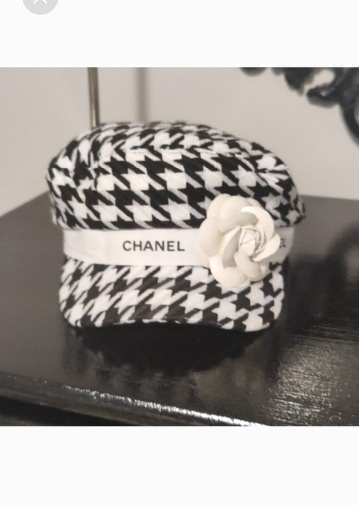 Herringbone Camilla flower cap hat