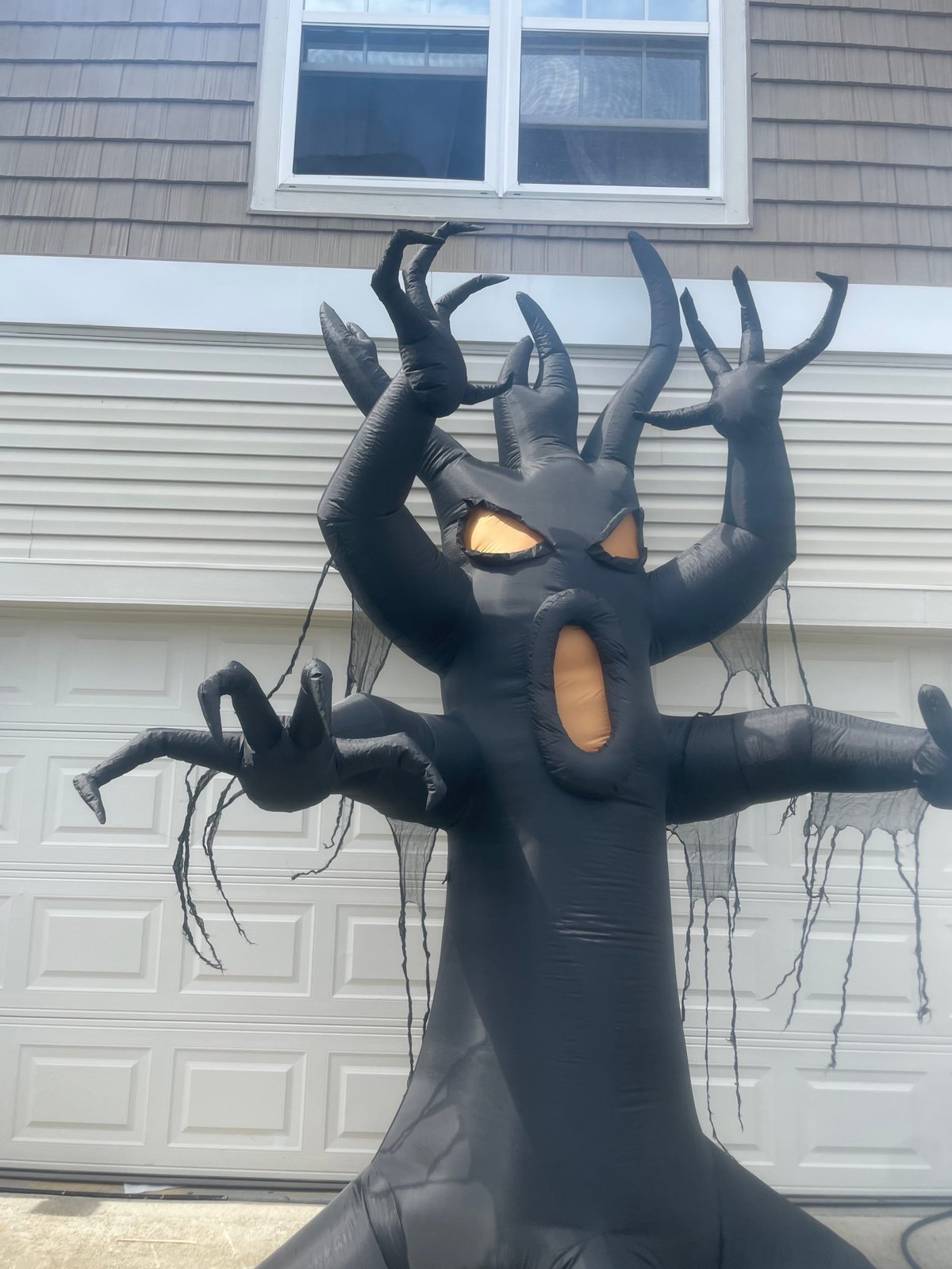 Gemmy Airblown 12’ Halloween Scary Black Tree Inflatable NWB