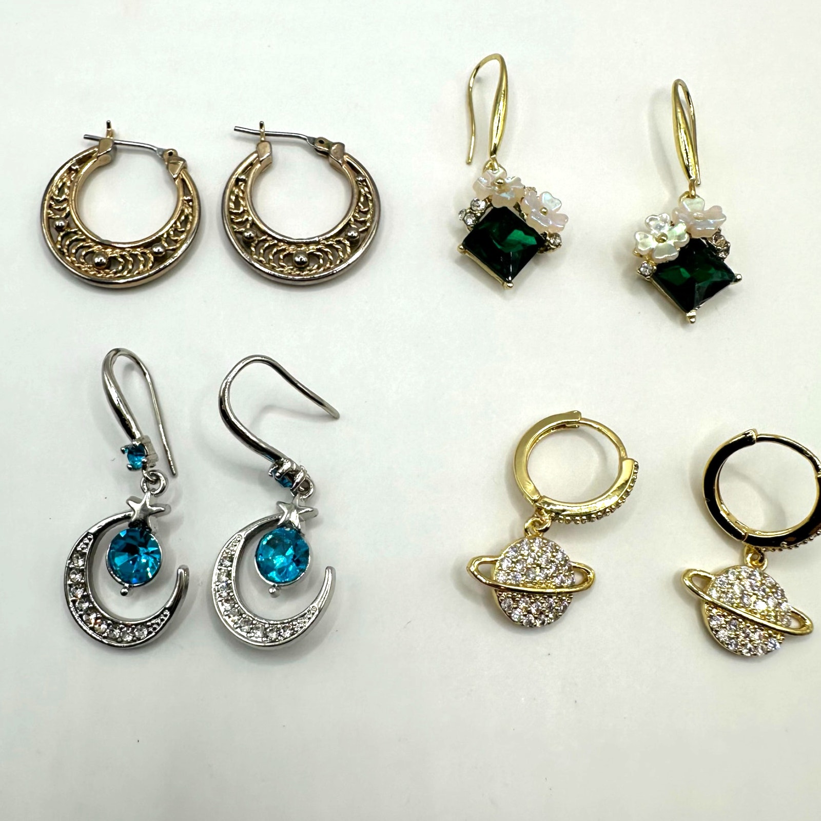 Mixed Earring Set of 4 Costume Jewelry Bundle Lot Planet Moon Star 925 retro