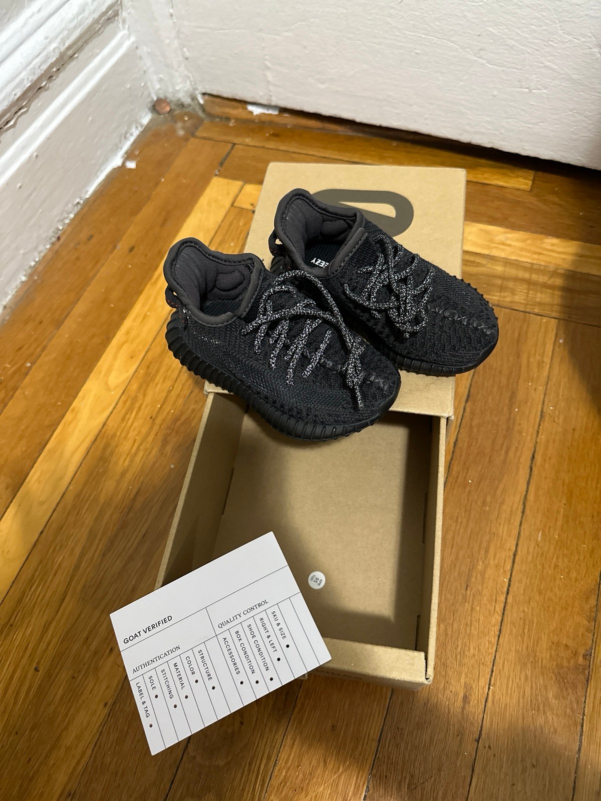 Yeezy 350 V2