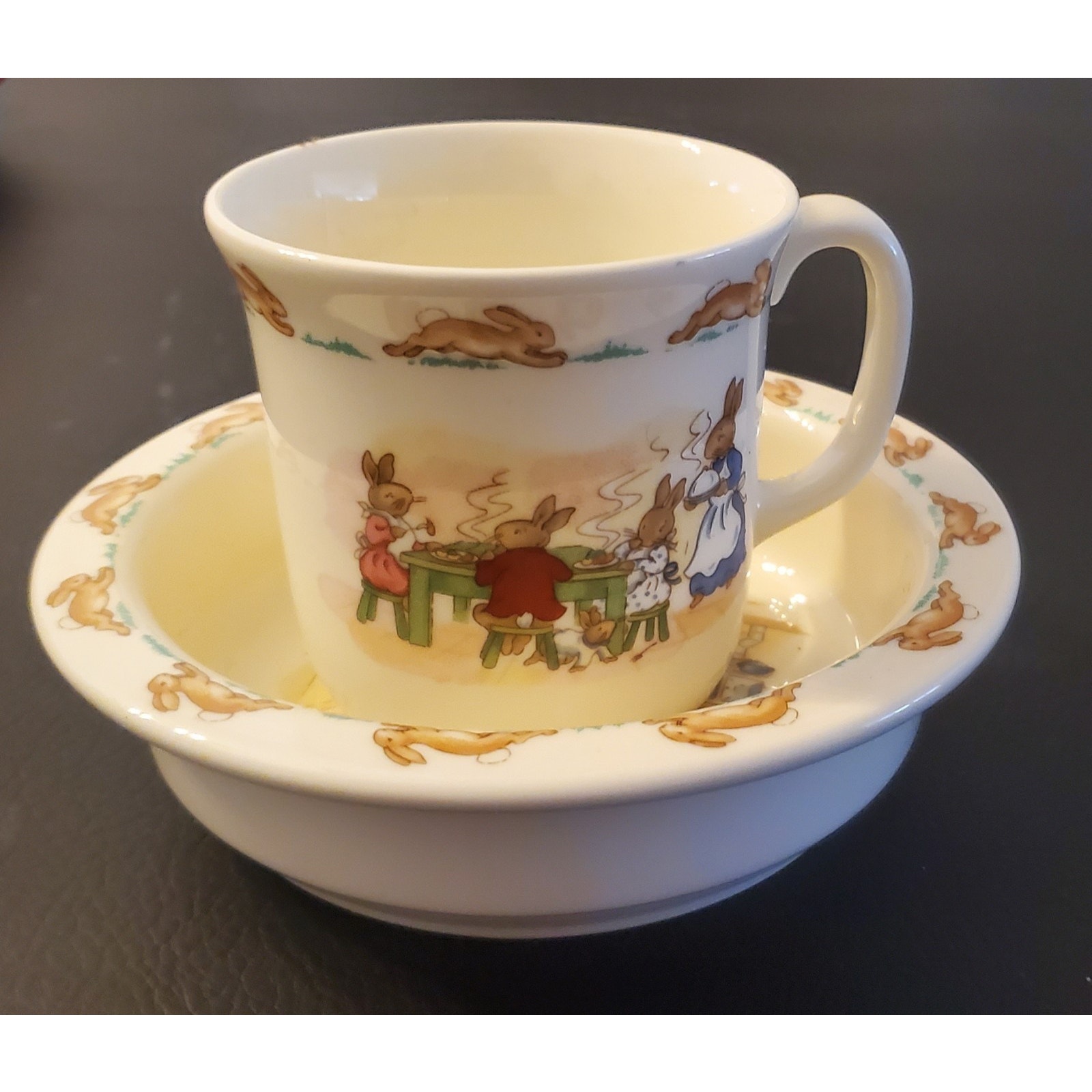Vintage Bunnykins Royal Doulton Rimmed Baby Bowl & Cup Set