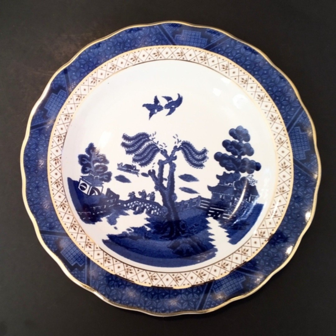 Five Royal Doulton Real Old Willow 8.5 Salad Plates Blue White China
