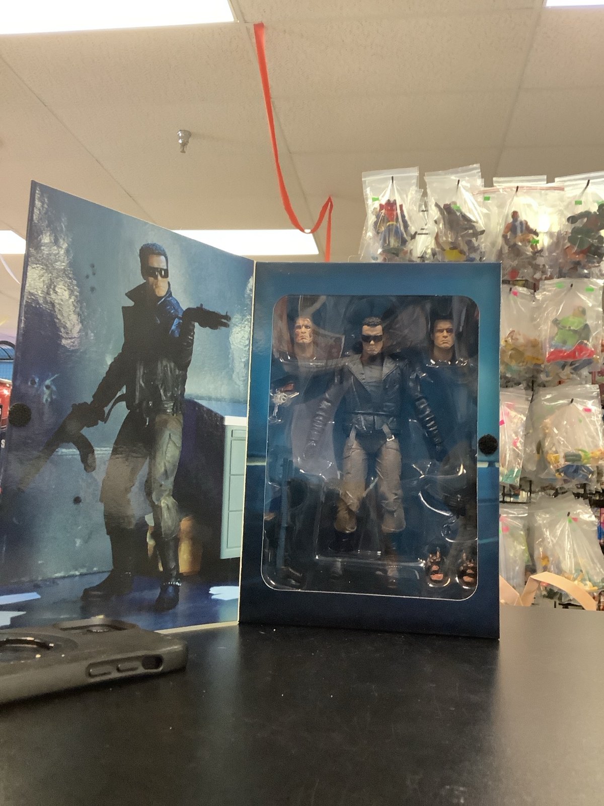 Terminator 7” Action Figure Ultimate T-800 by NECA & Reel Toys 2015