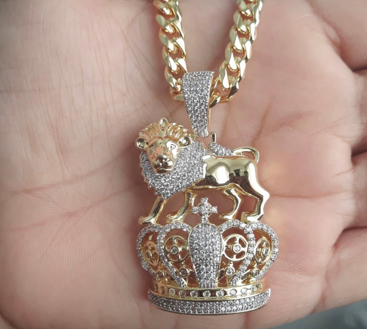 Lion King Crown Necklace With Cuban Link