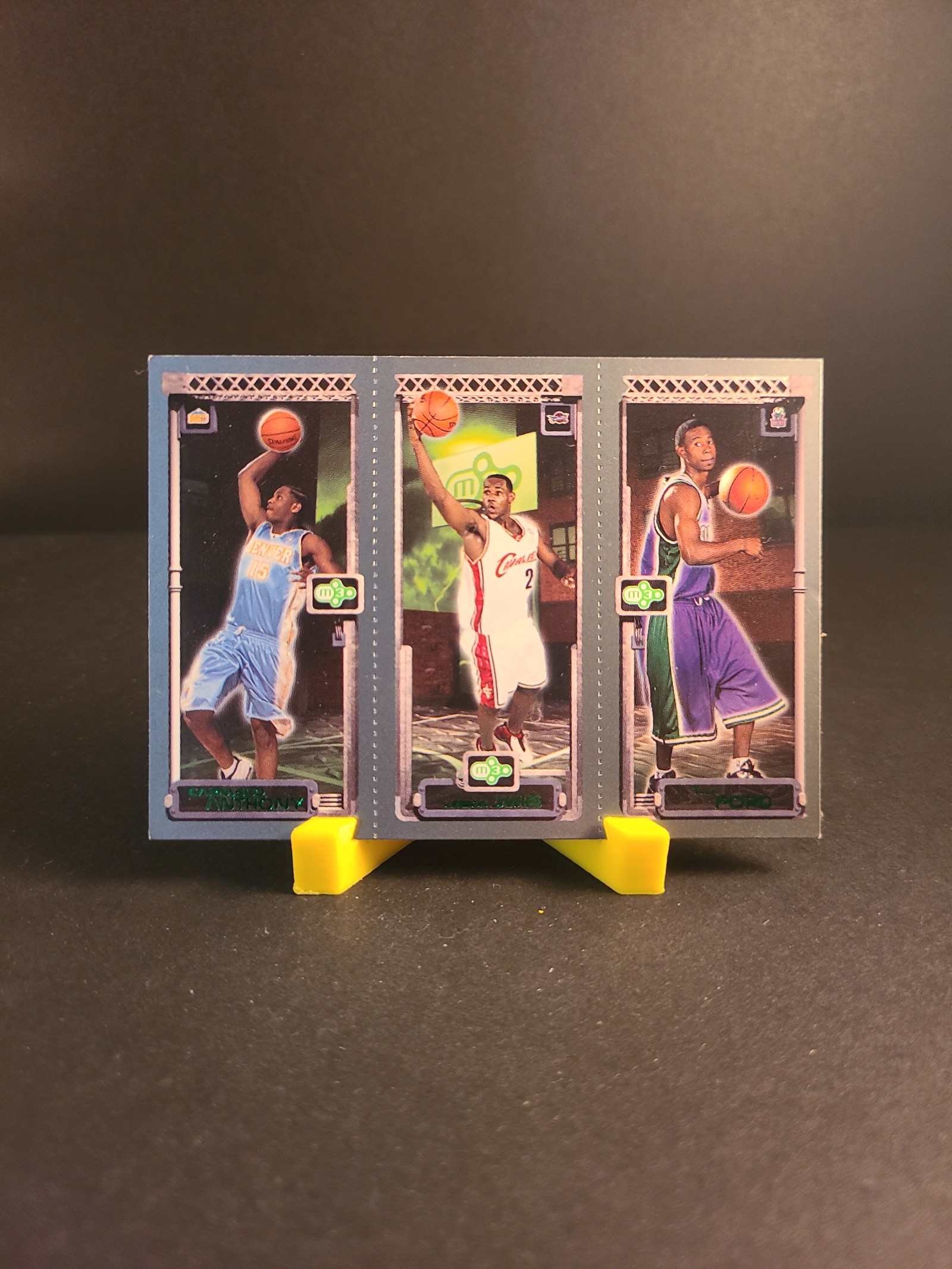 Lebron James 2004 Topps M3 Basketball Card