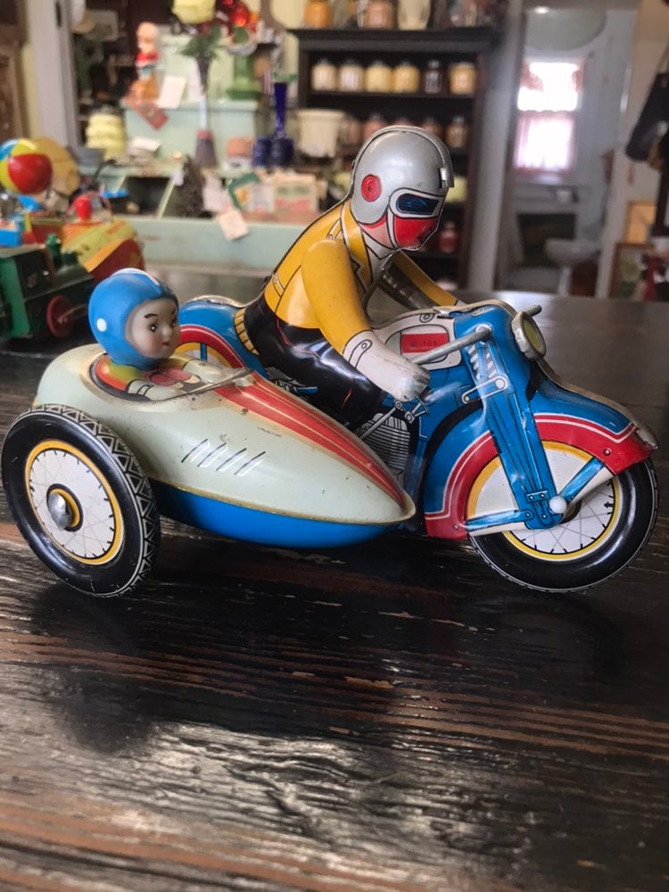Wind Up Tin Toy MOTORCYCLE with SIDECAR