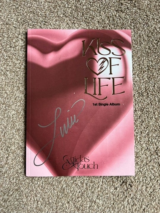 Kiss of Life Midas Touch 1st Single Julie Signed Album
