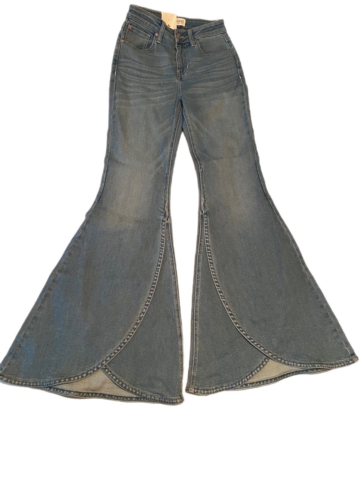 NWT Shyanne High Rise Flare Jeans Women’s 26x34