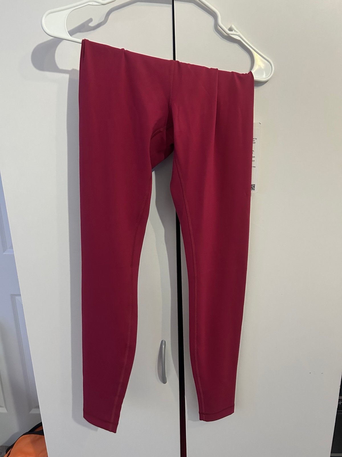 Brand new women’s Lululemon leggings size 6 with tags