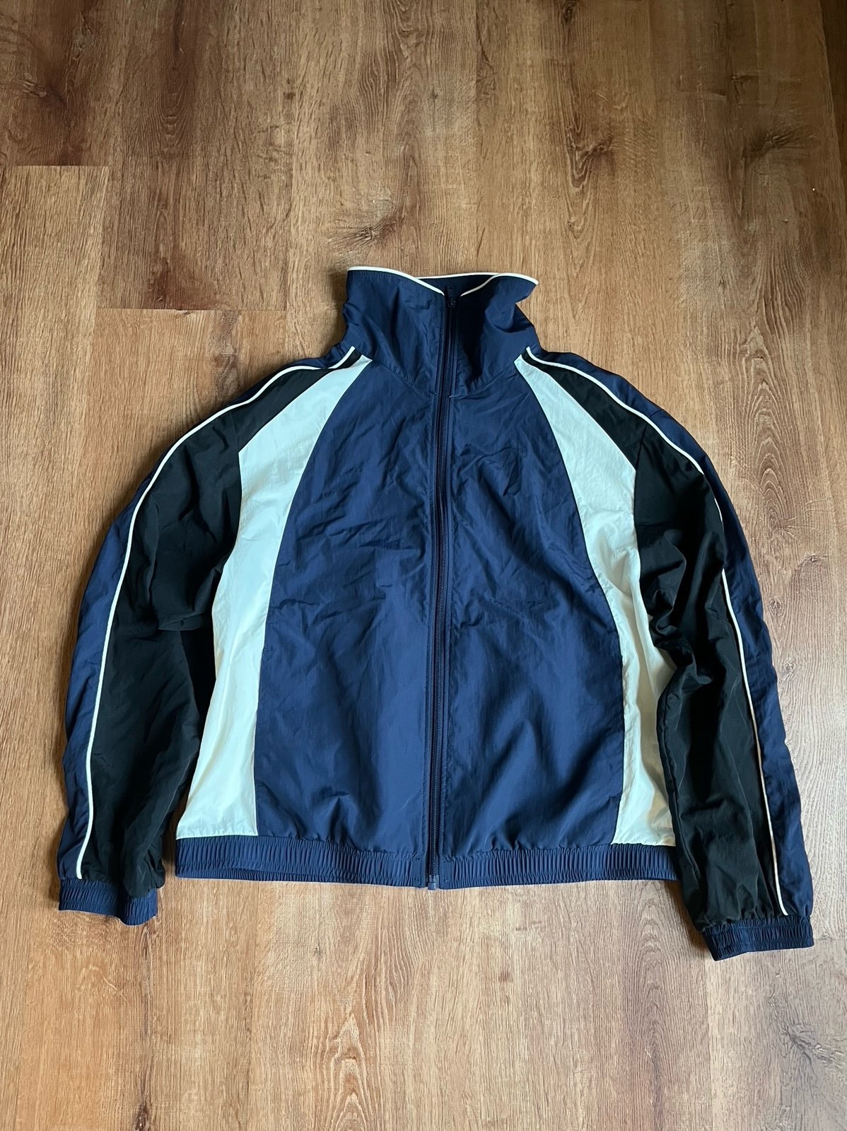 Windbreaker jacket
