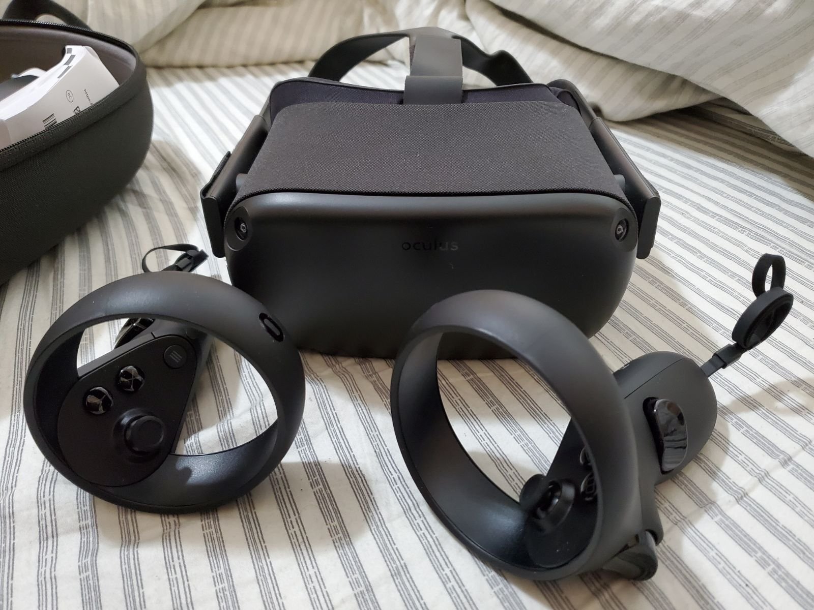 OCU LUS Quest All-in-one VR Gaming Headse