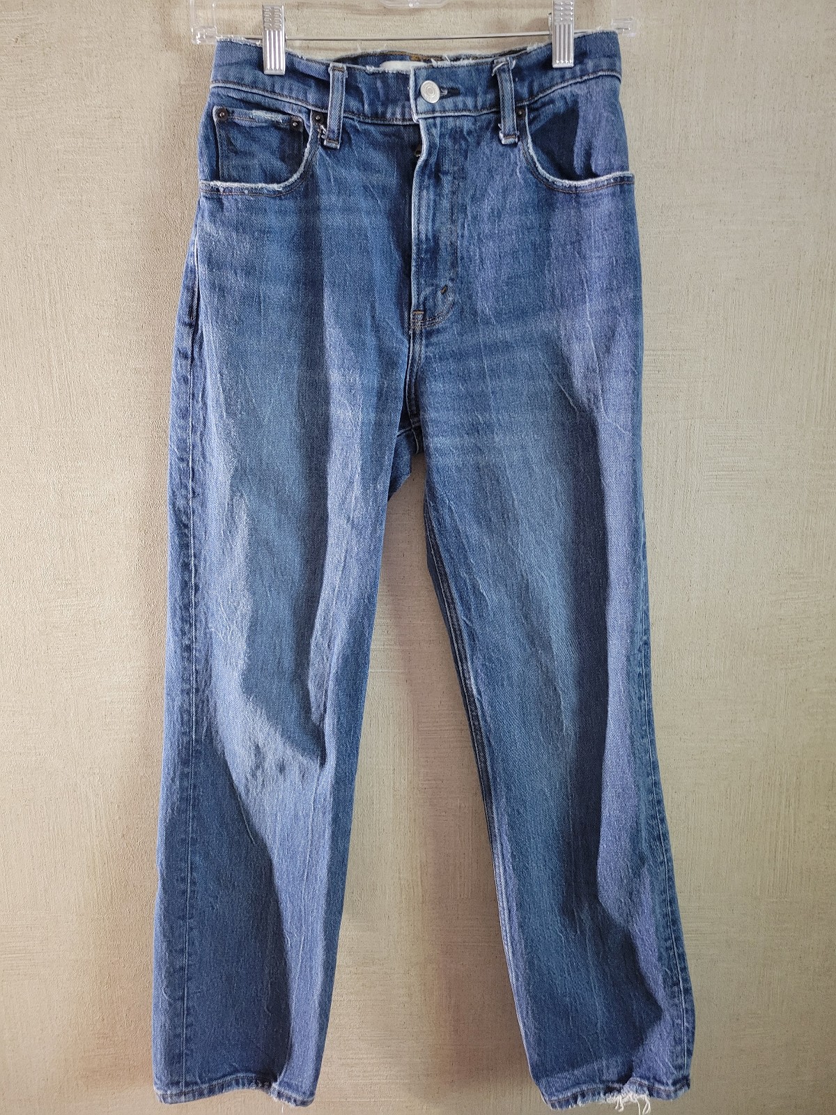 Abercrombie 90s straight ultra high rise Size 2 short