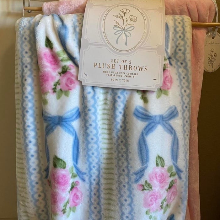 Coquette Delphine Bow Plush Throw Blanket
