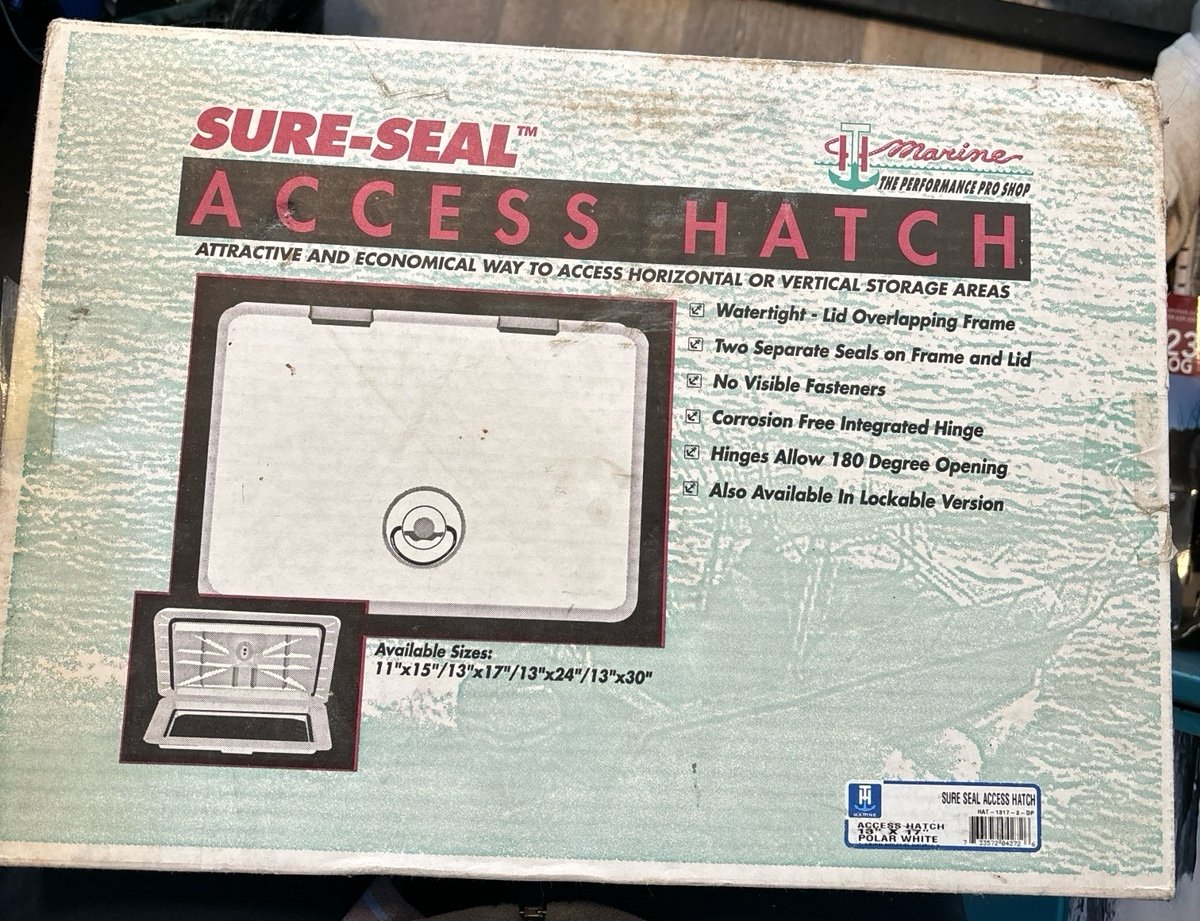 Access hatch for boat polar white
