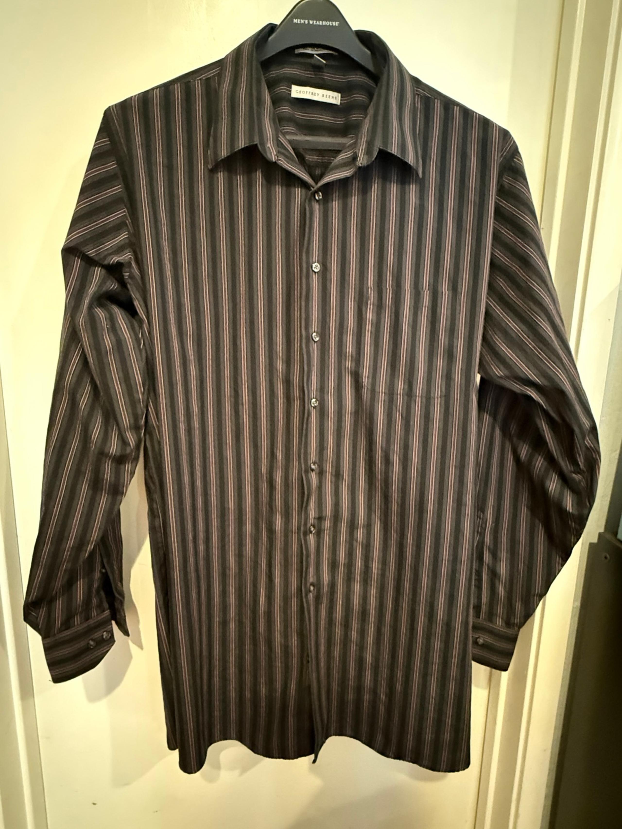 Geoffrey Beene long sleeve button front shirt