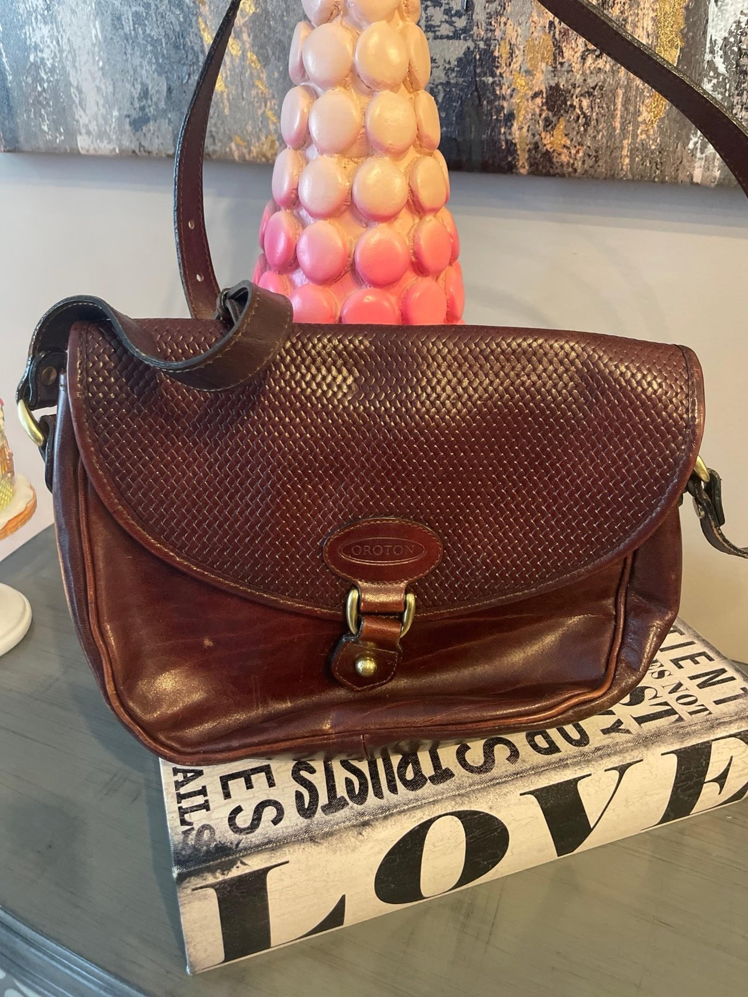 Vintage Oroton leather purse