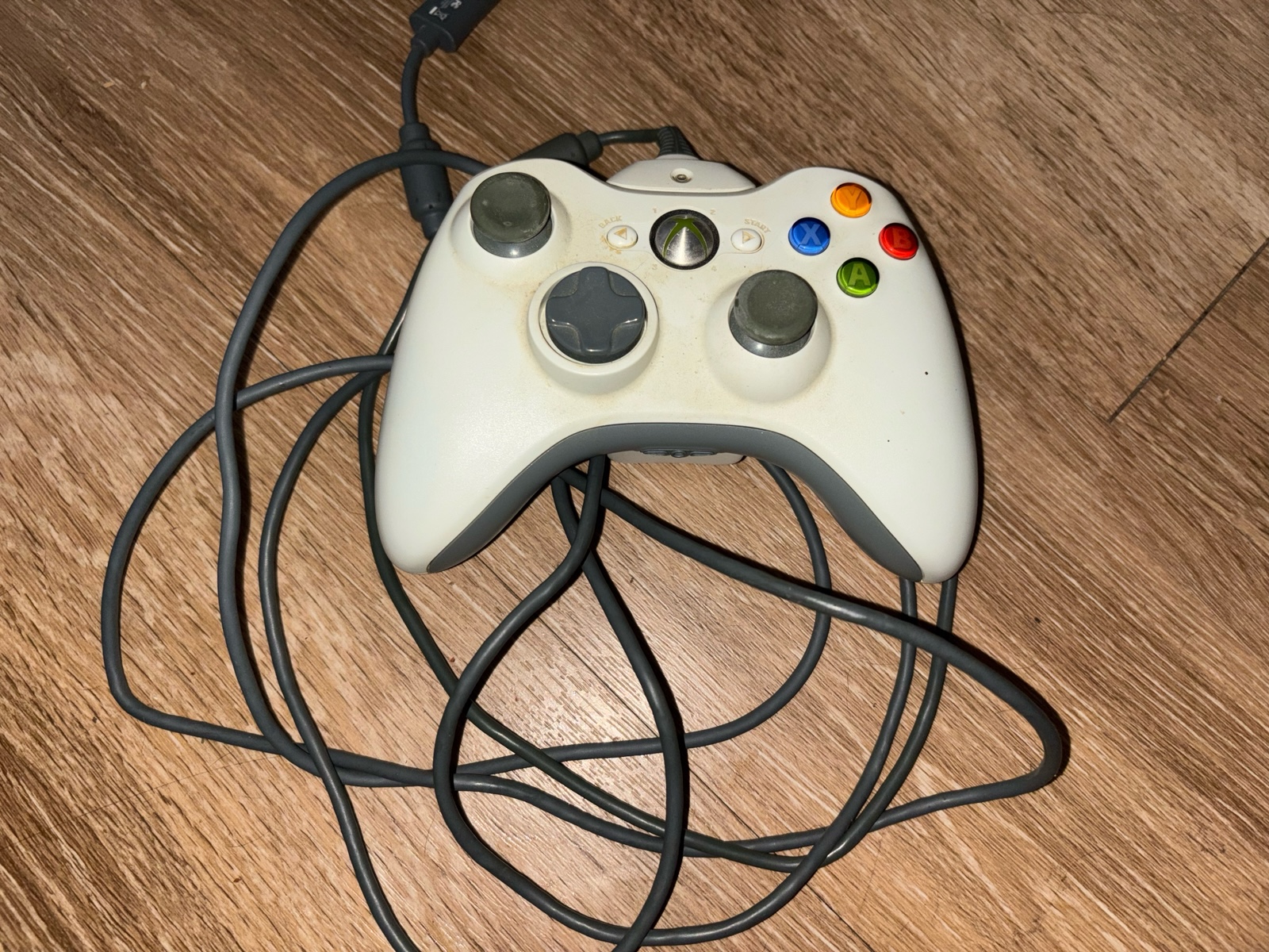 Microsoft XBOX 360 & Windows Wired White Controller and remote used