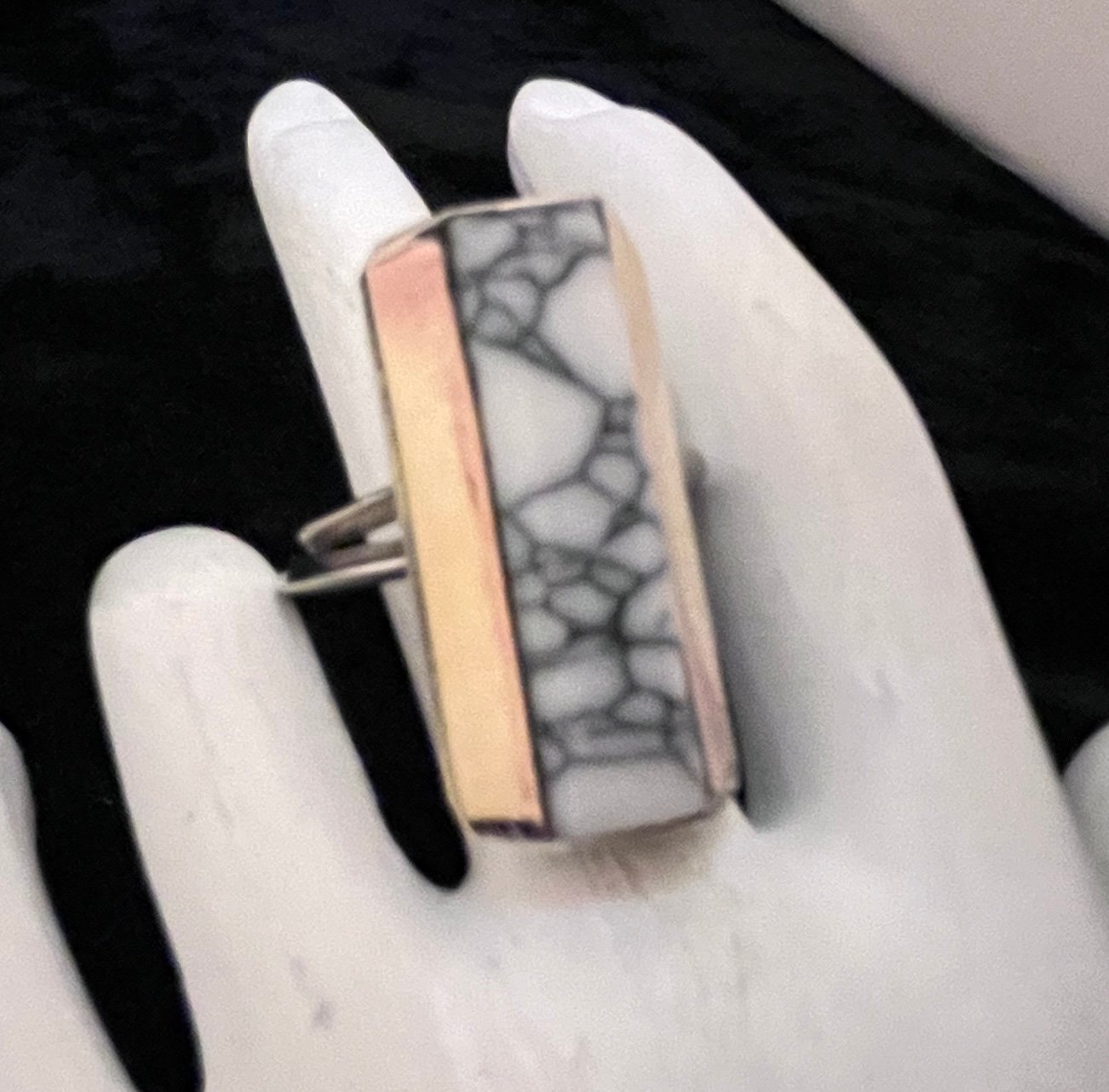 Navajo White Buffalo Ring #370 signed