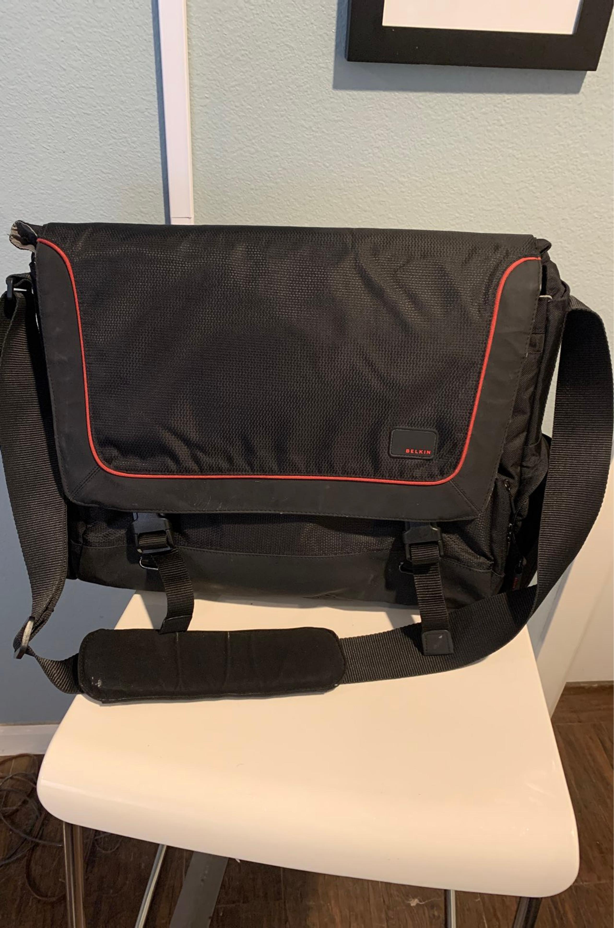 Belkin Laptop Bag