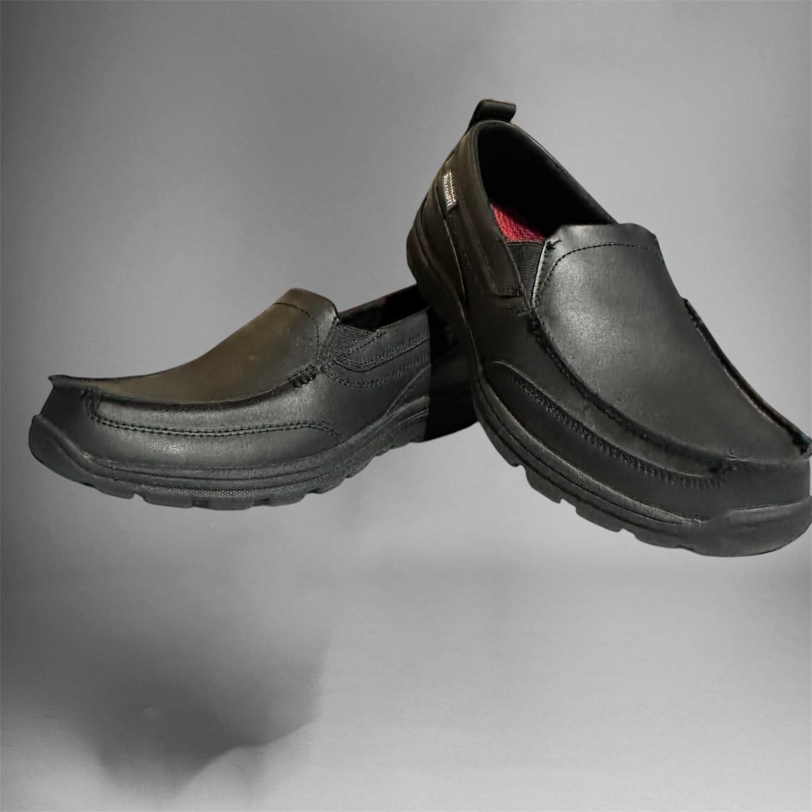 Skechers Mens 8.5 Relaxed Fit Memory Foam Slip Resistant Black Loafers Work NWOT