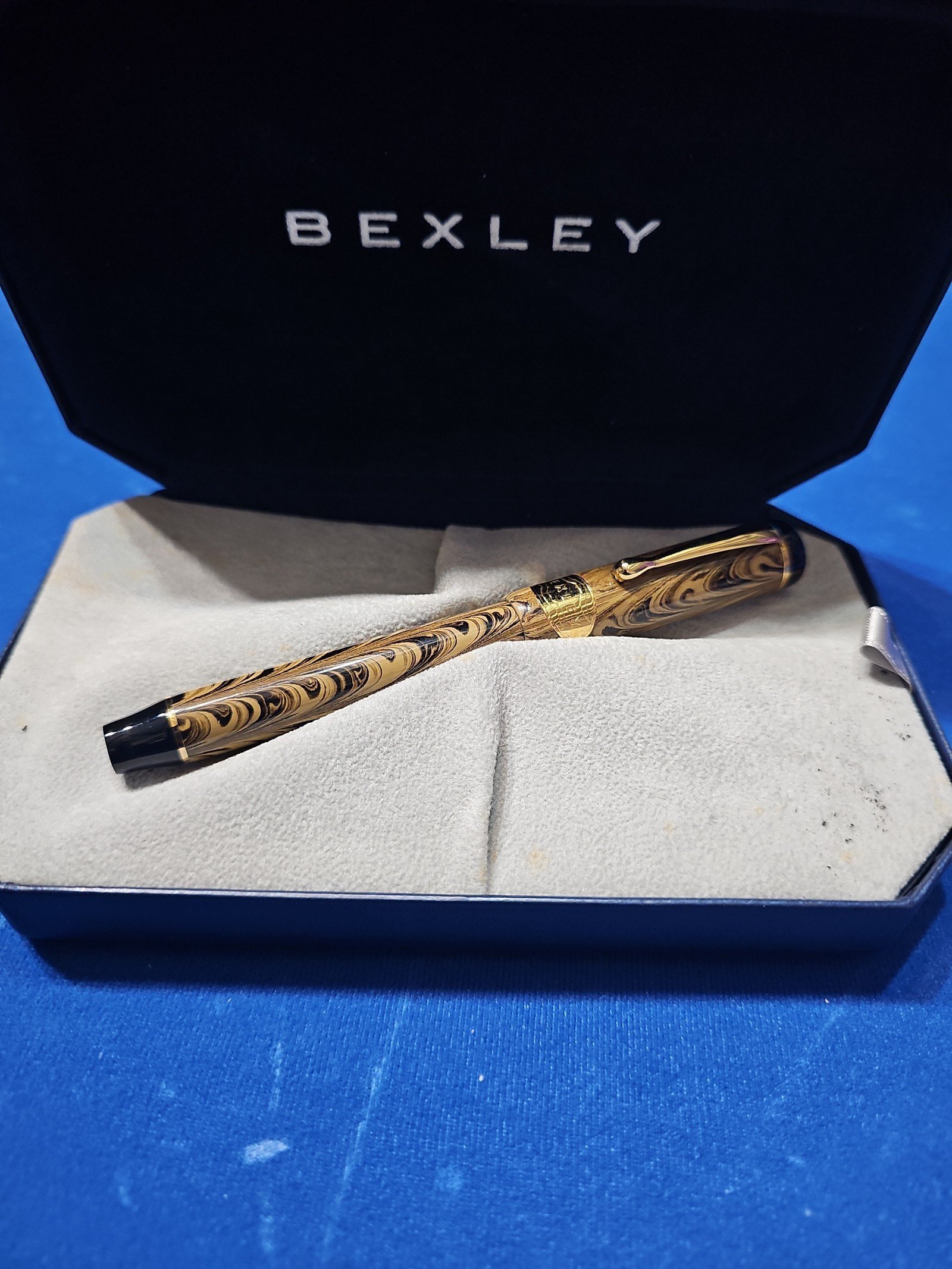 Bexley Ebonite Collection. Green Agate Fountain Pen