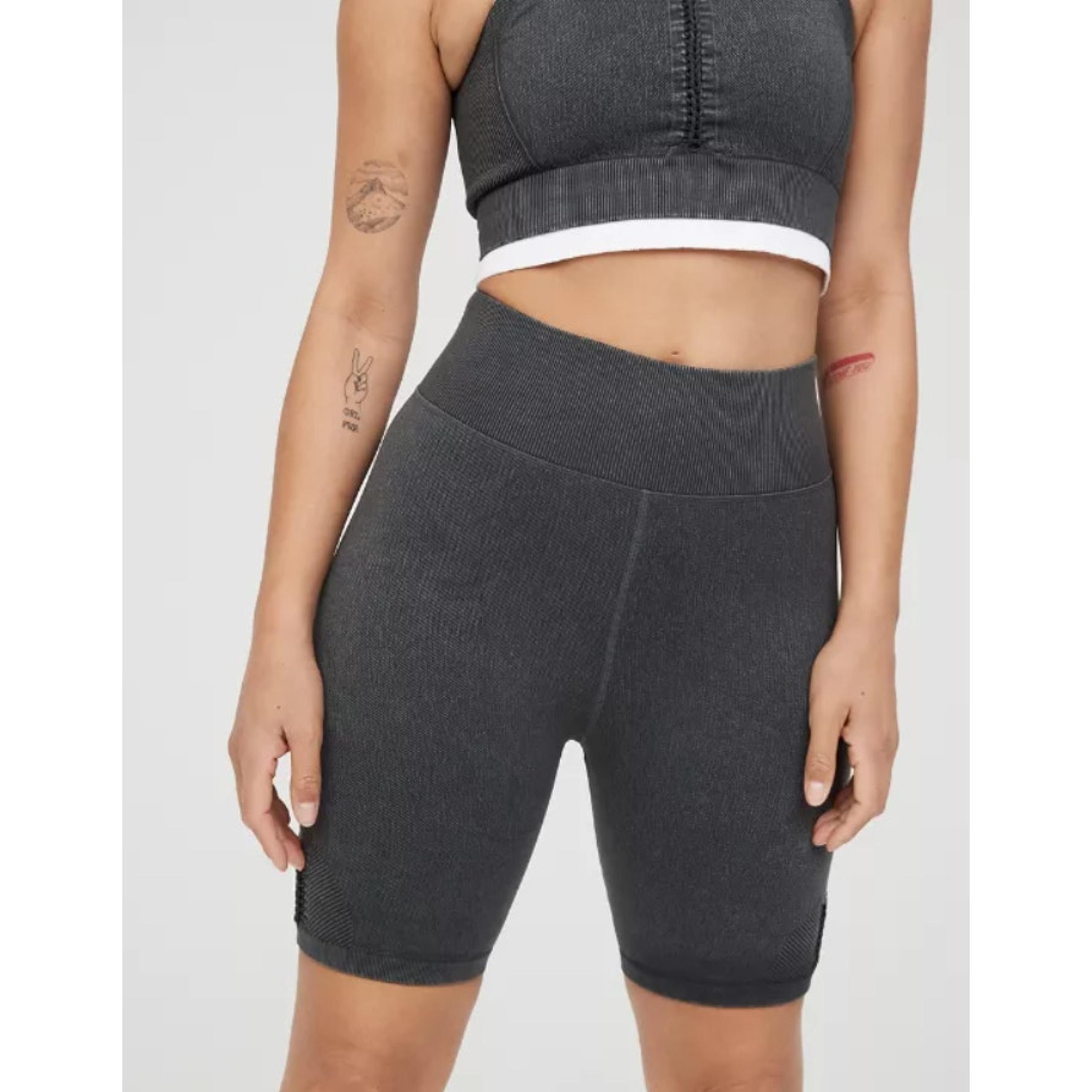 Offline by Aerie High Rise 7"Inseam Bike Short Gray Shadow Women's Activewear