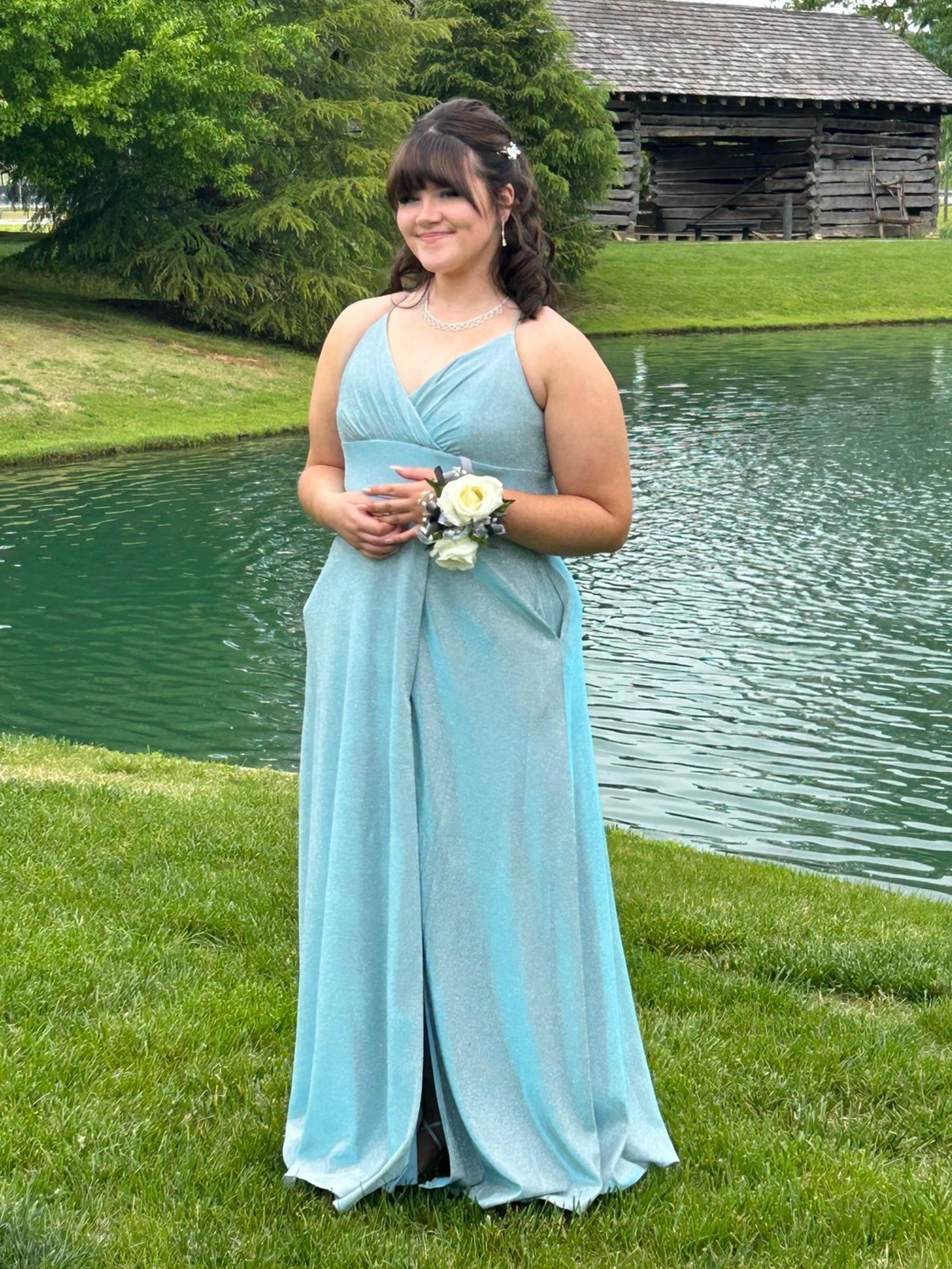 sparkly blue sherri hill prom dress with pockets
