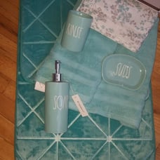 8 piece bathroom bundle