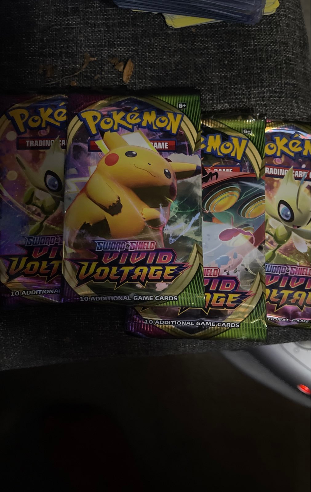 Pokemon Vivid Voltage Booster Packs