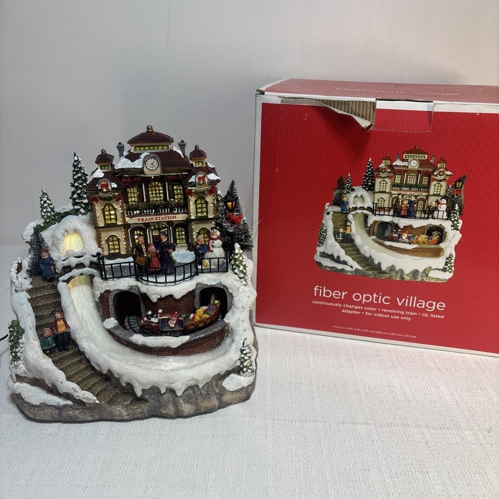 Target 2007 Fiber Optic Village Train Station Moving Train And Music WORKS
