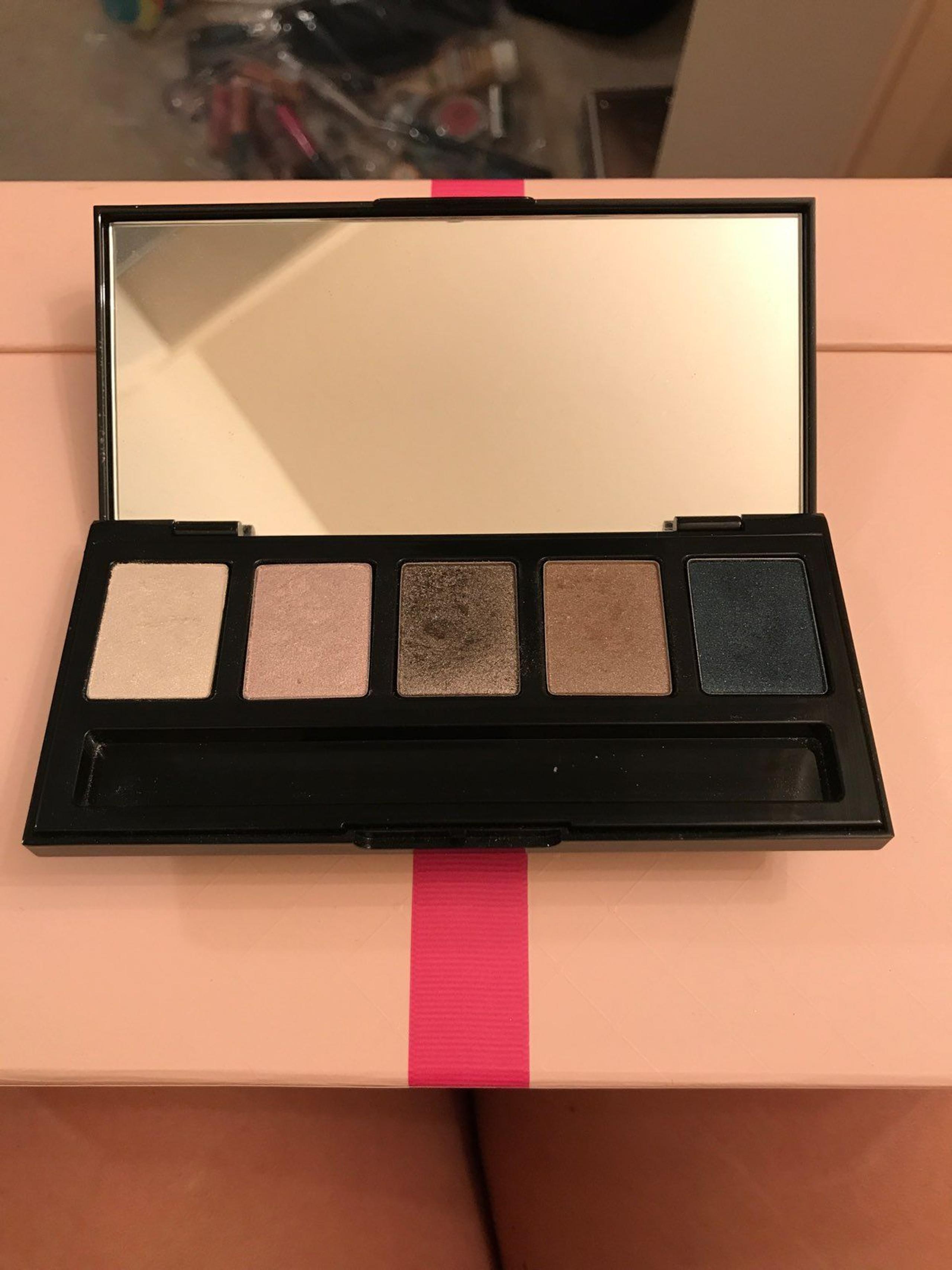 Victoria secret Makeup Palette