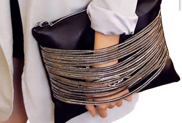 chain Hand clutch crossbody