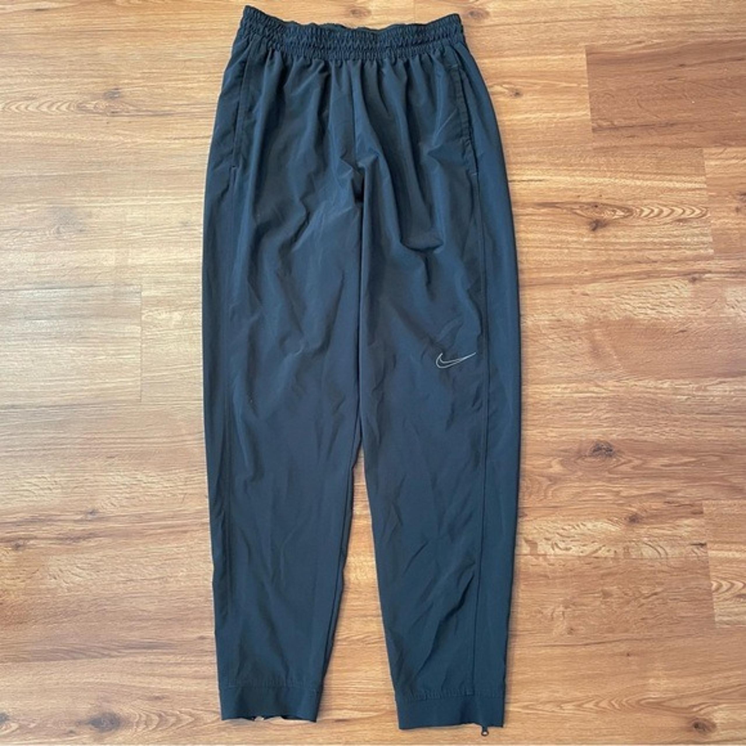 Nike Men's Large Black Woven Basketball Track Pants Joggers DB1747-010