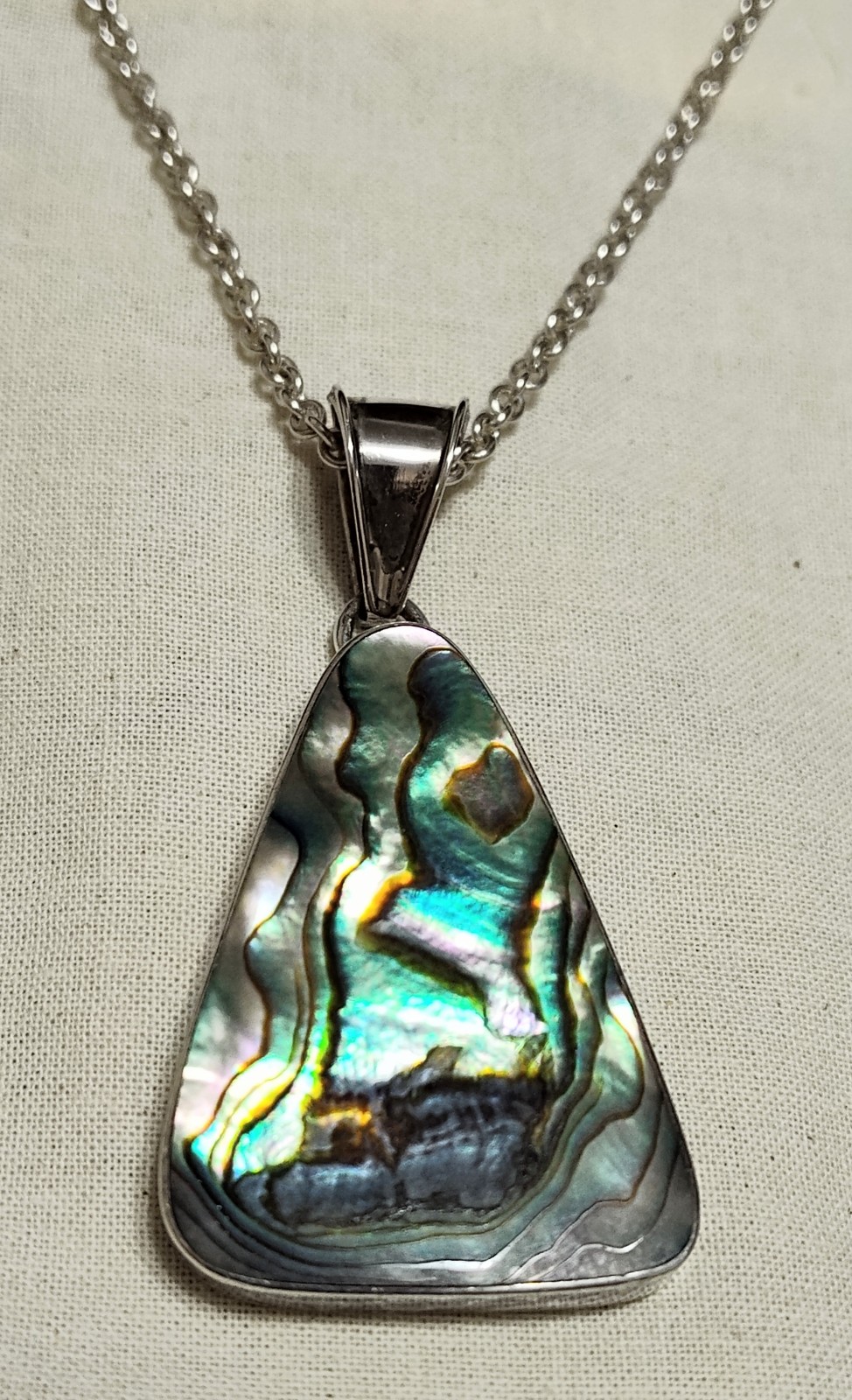 STERLING SILVER ABALONE PENDANT. Pre-owned. Very good condition.