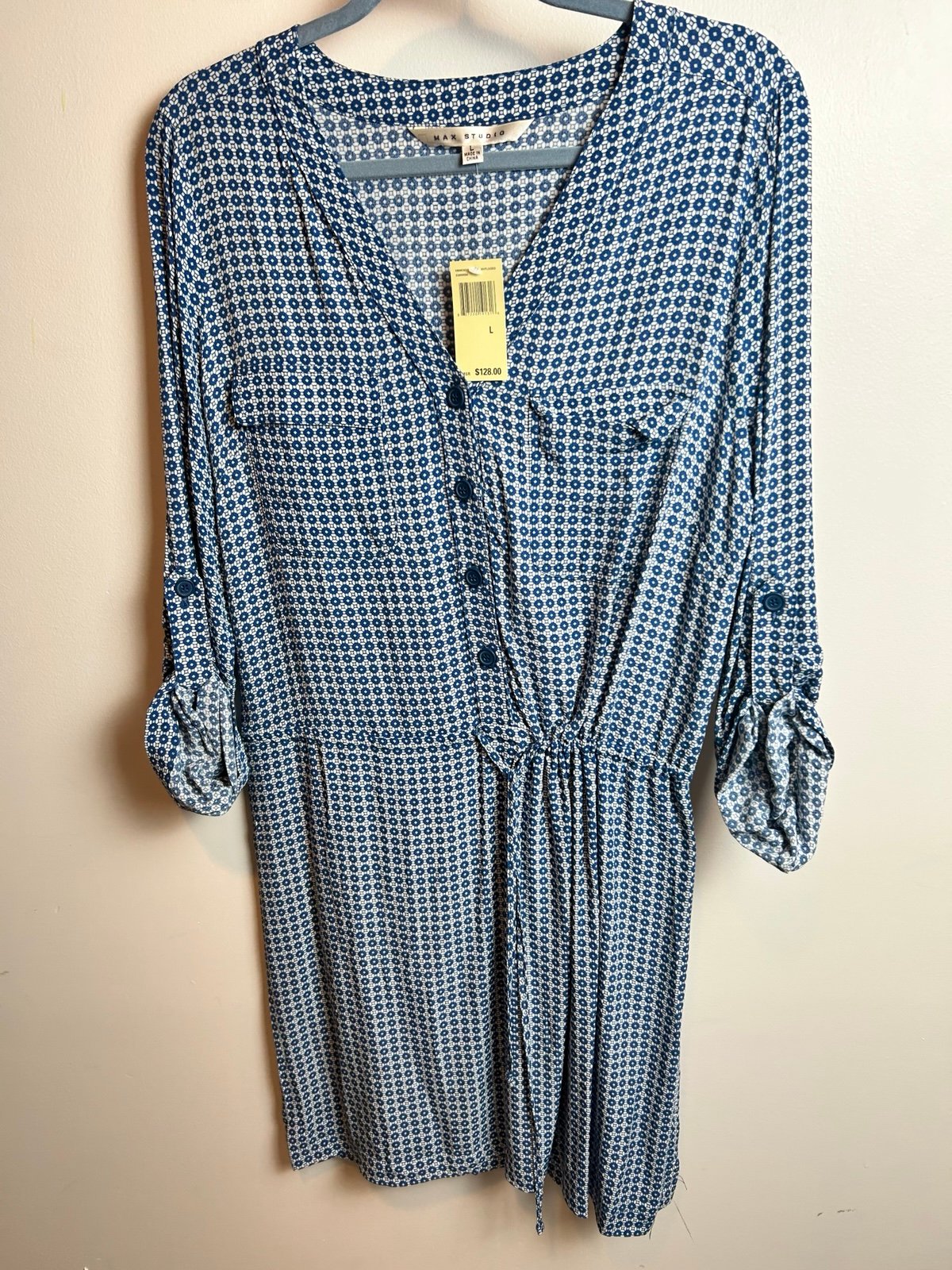 Dress NWT size large Max Studio